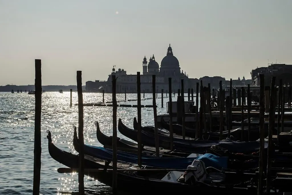 Ca' De Mezo Near San Marco Apartment Venice